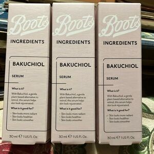 Boots Bakuchiol serum facial serum moisturizer from the UK